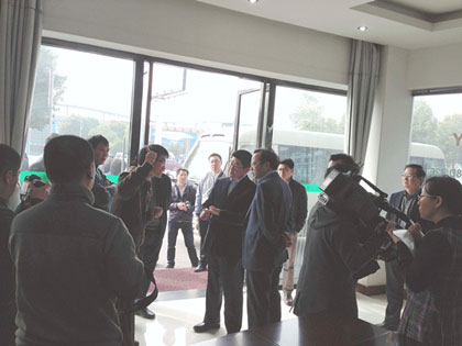 Zhu Congjiu, Vice Governor of Zhejiang Province, visited Xingfa Company